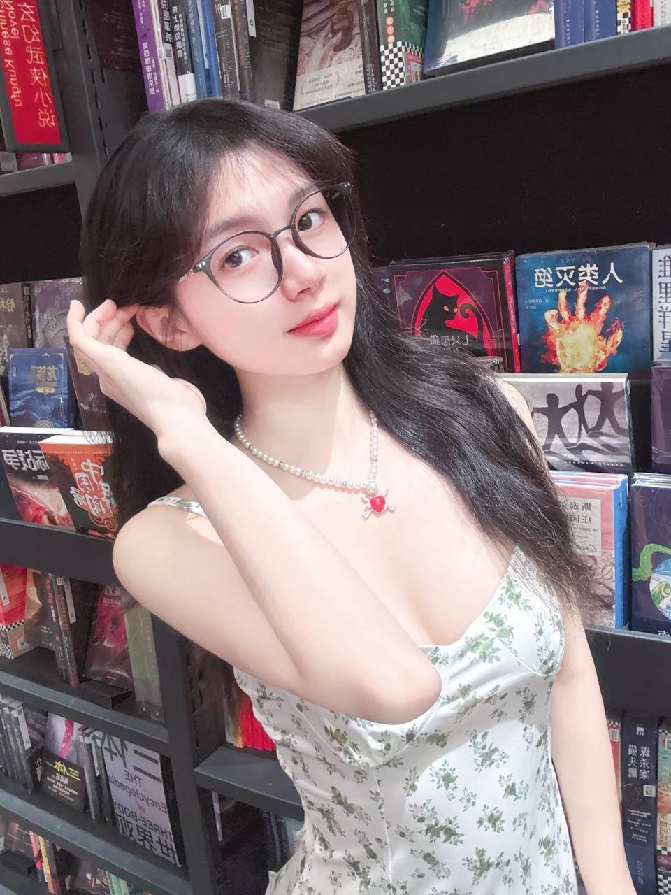 包养女大学生 包养女大学生