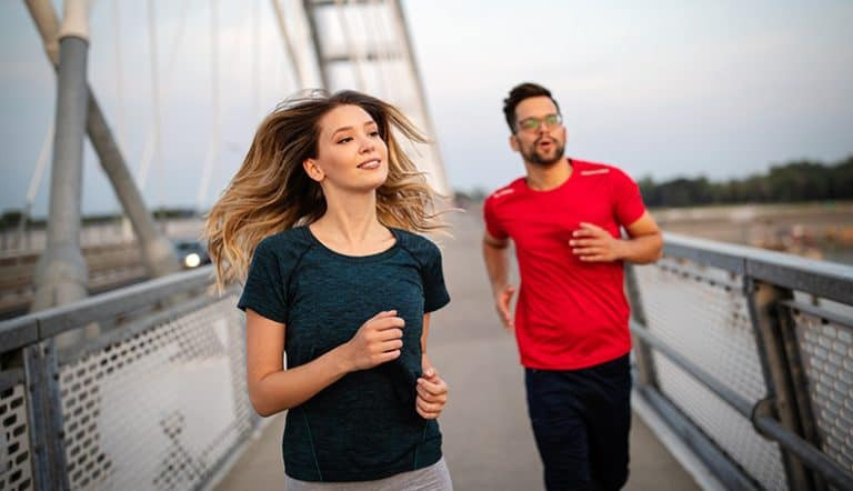 17个令人心碎但真实的迹象，表明她对你没兴趣且永远不会有