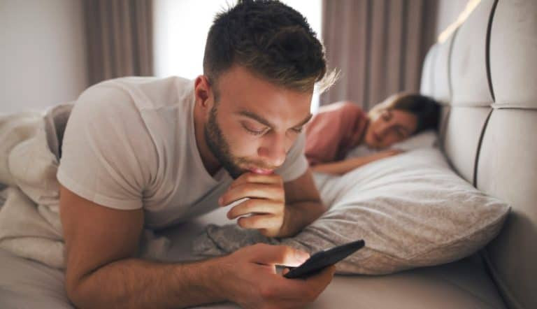 有女朋友时，Instagram上绝对不能做的17件事